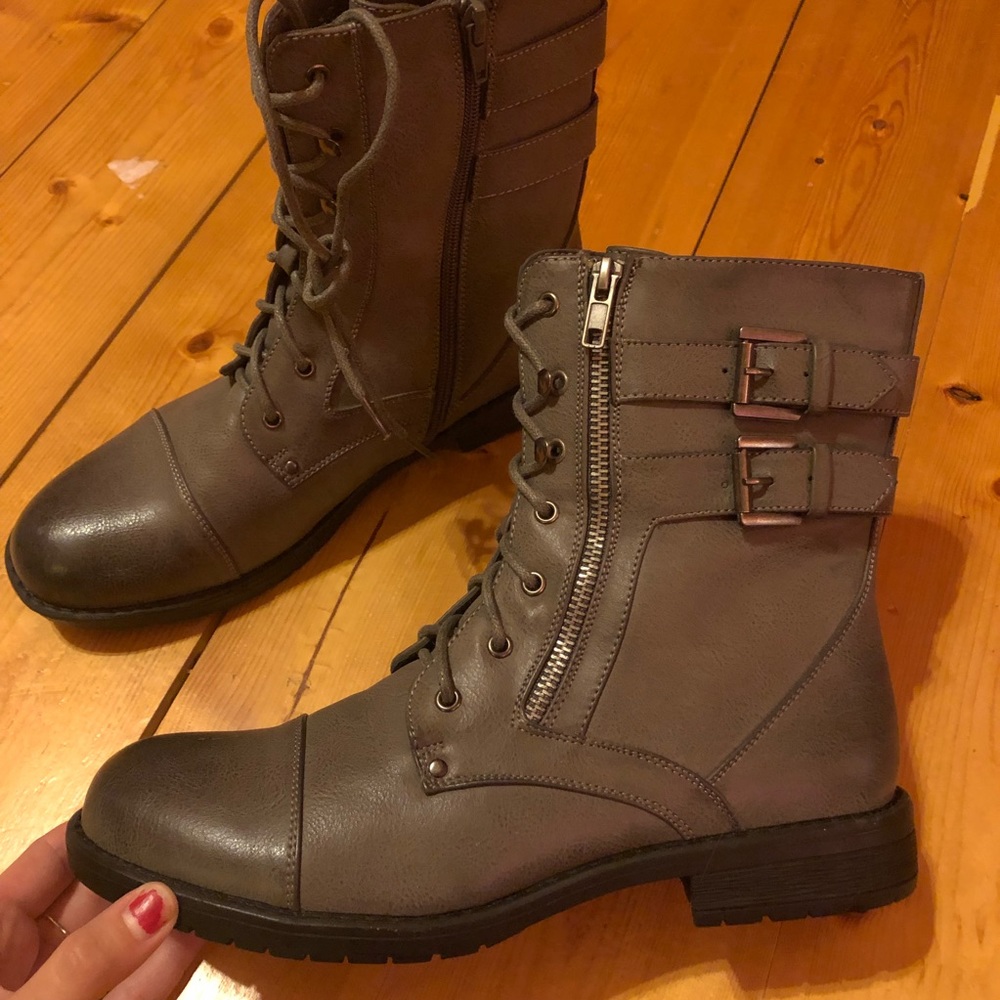 Grey boots